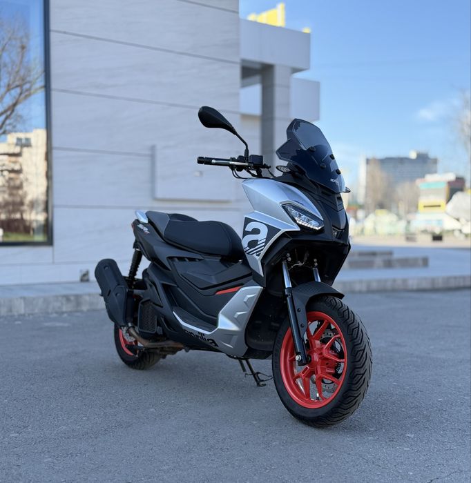 Aprilia SR-GT Sport 125 cmc