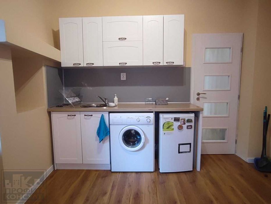 Дава се под наем Офис в Велико Търново, Център - 95 кв.м за 600 € - Снимка #1