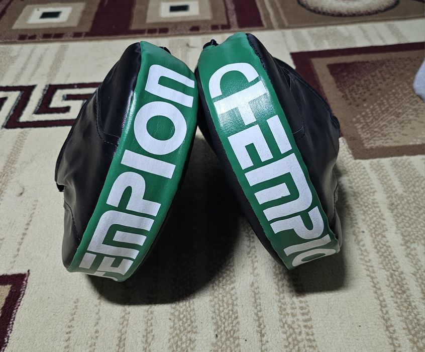 Боксёрские лапы для единоборств