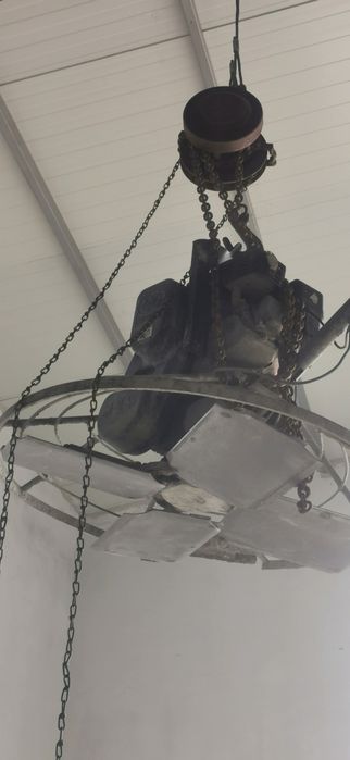 Scule construcții, mai compactor, elicopter betoane, placa compactoar