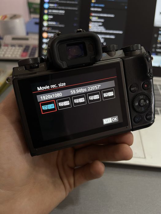 CANON m5 foto video apparat