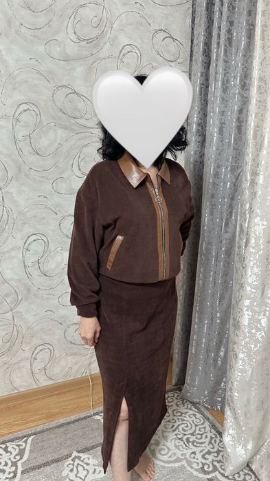 Продам двойку с юбкой