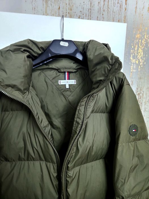Geaca Tommy Hilfiger originală  cu puf