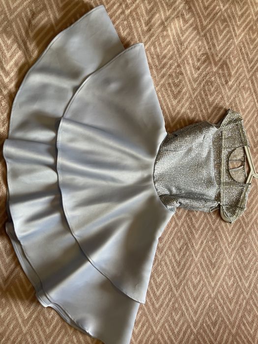 Продам платье размер xs