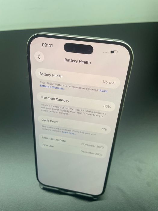 Iphone 15 PRO MAX / 256 / 86% / Silver / Cutie + Incarcator