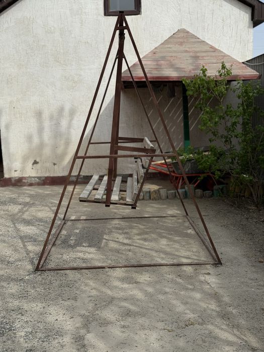 Качелья для двора, сада