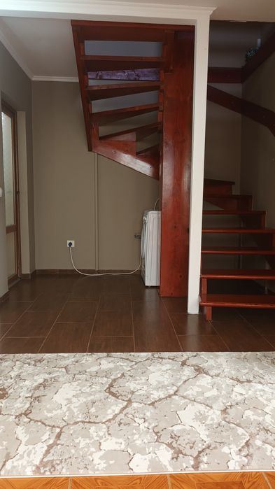 Casa de vanzare la 4 km de Târgu Jiu