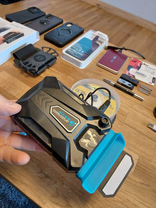 Аксесоари за телефони и компютри