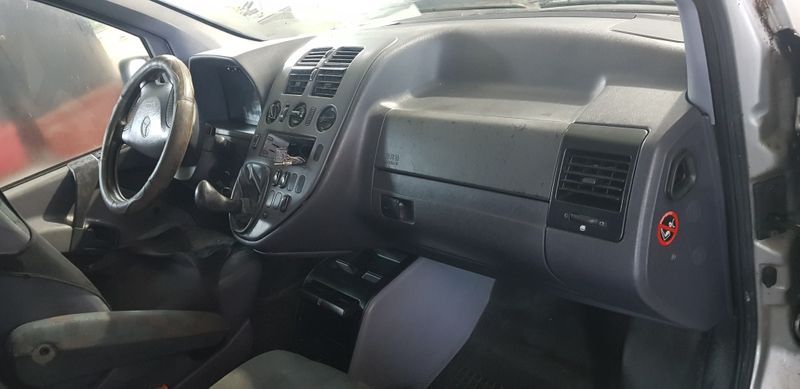 Dezmembram Mercedes Vito 112 CDI