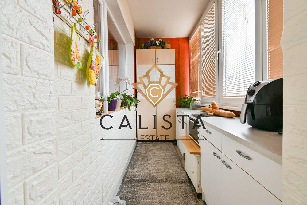 Тристаен апартамент за продажба в ж.к. Дружба 1, 2105259