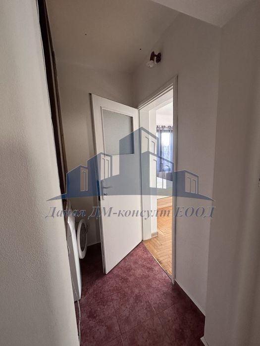 Дава се под наем Тристаен апартамент в Шумен, Военно училище - 103 кв.м за 382.5 € - Снимка #4