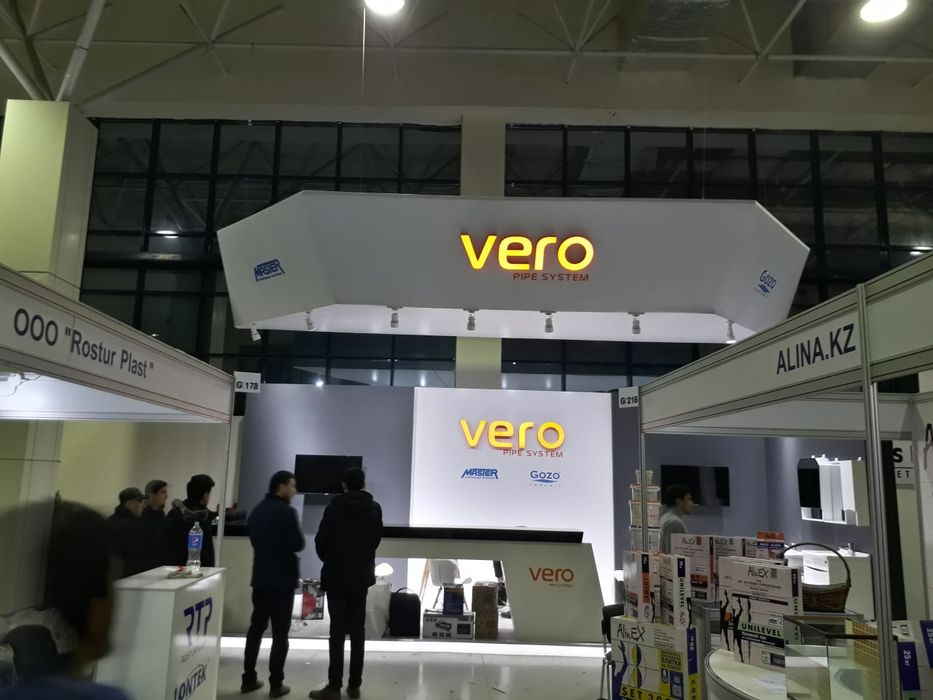 Торговое оборудование. Выставочные стенды. Брендированная мебель