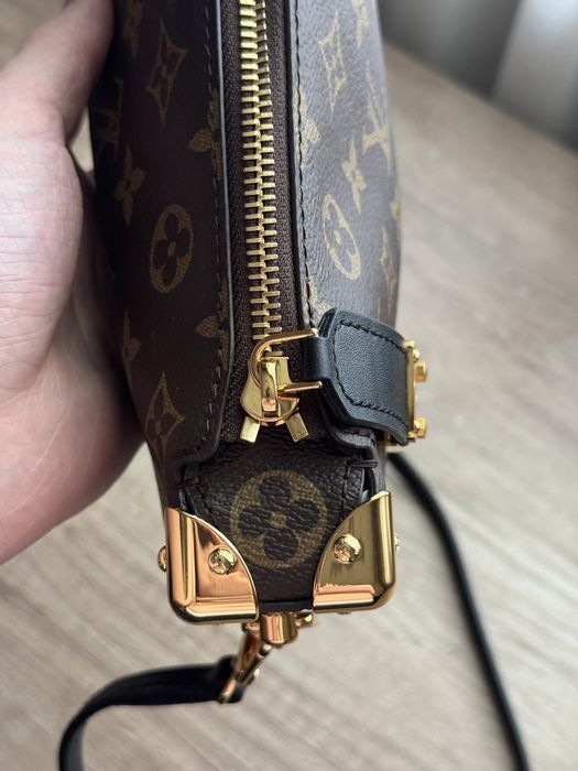 Louis Vuitton Slim Trunk Bag