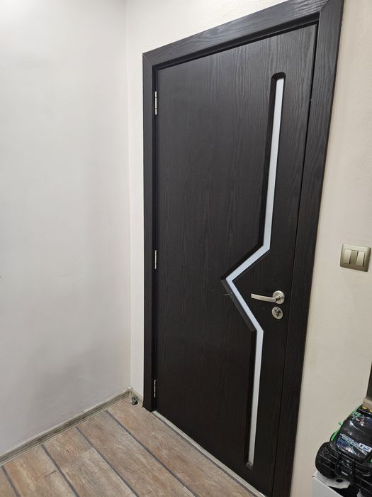 Интериорни врати