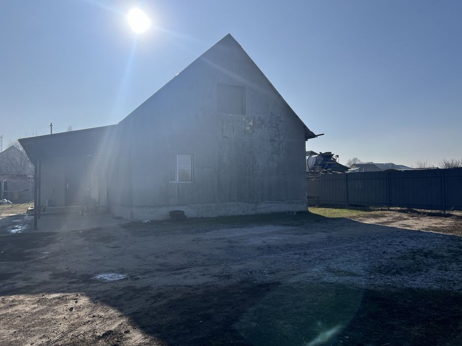 Продам дом из красного кирпича