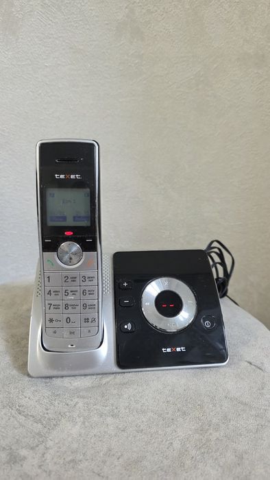 Радиотелефон teXet TX-D7455A