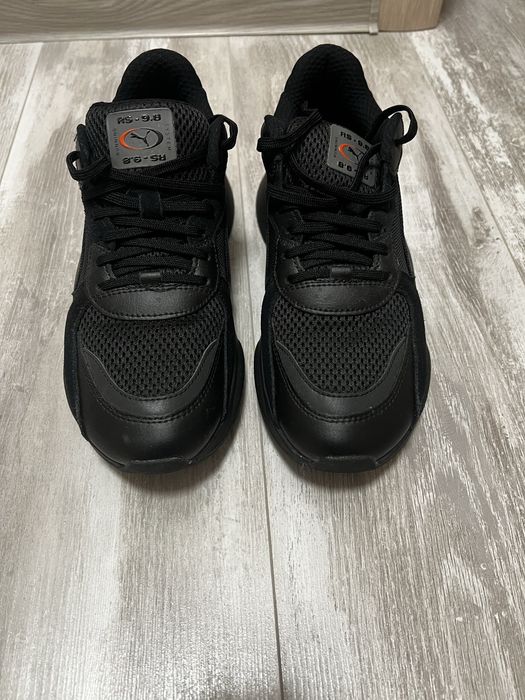 Продавам мъжки маратонки Puma