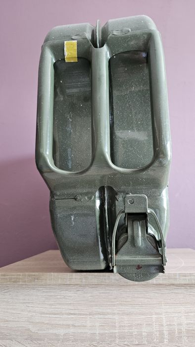 Метална туба за гориво 20л 1994г.