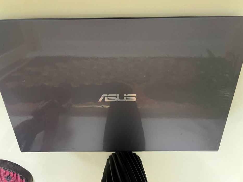 Продам Ноутбук Asusu