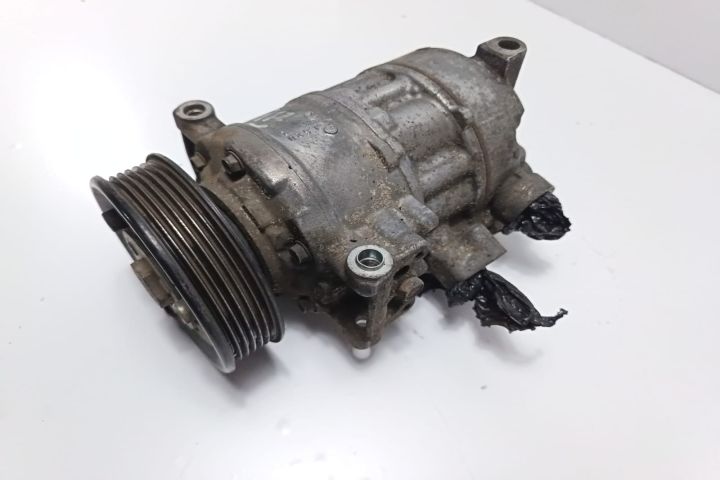 Compresor AC 5Q0820803 Volkswagen VW Golf a 7-a generatie