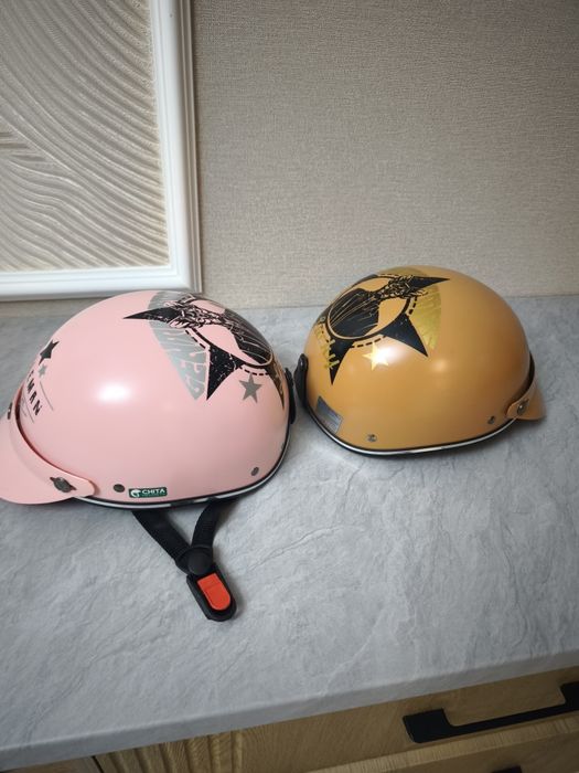 Шлем каска для скутера мопед самокат