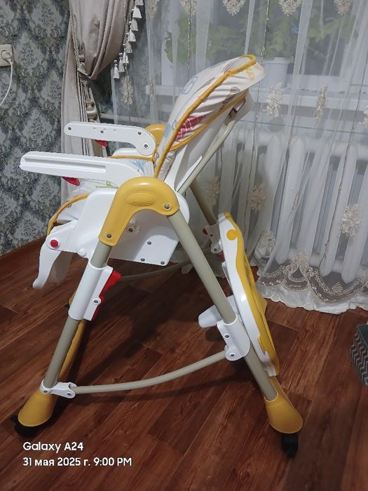 Продам стульчик для кормления