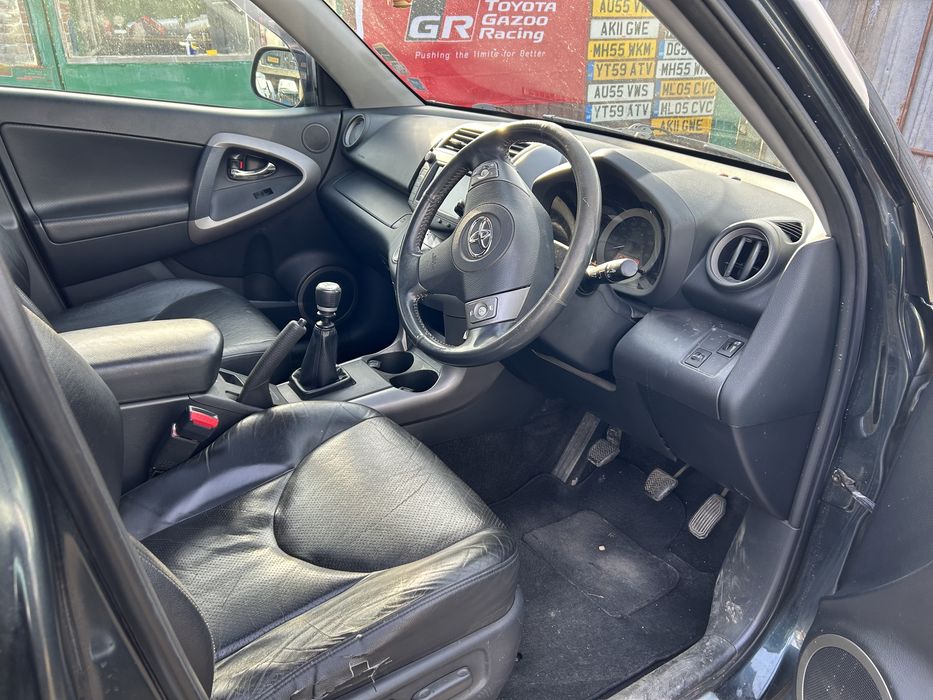 Toyota RAV4 Тойота Рав4 2.2 dcat 177 На части