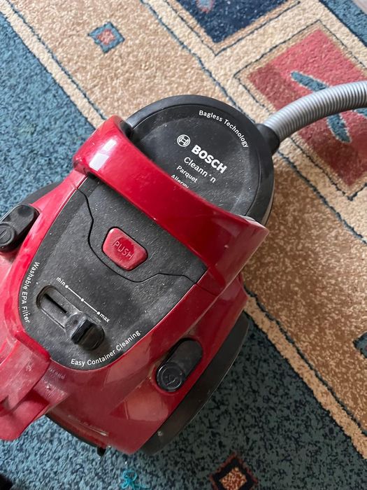 Пылесос bosch   .