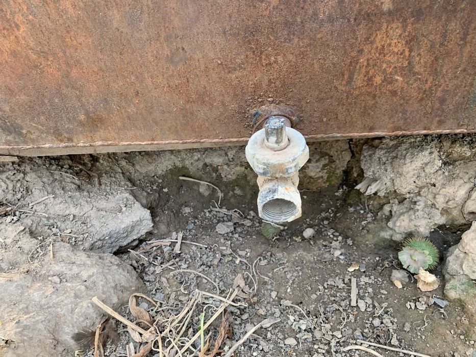 ПРОДАМ железную емкость 2 м3