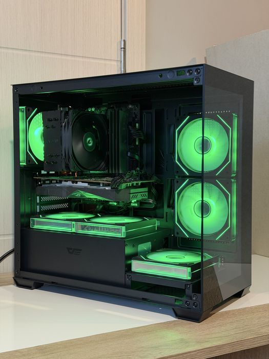 Геймърски компютър i7-6700K, RX580, 16GB