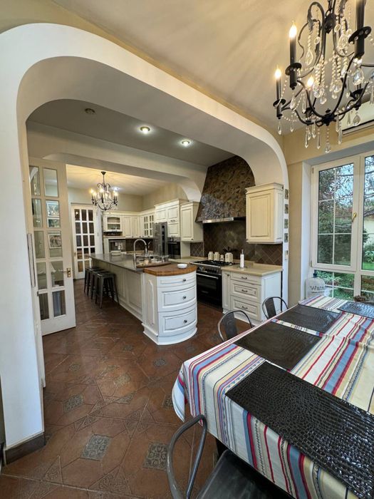 ПРОДАЕТСЯ ЕВРОДОМ Шикарный Дом 10 соток на Дархане