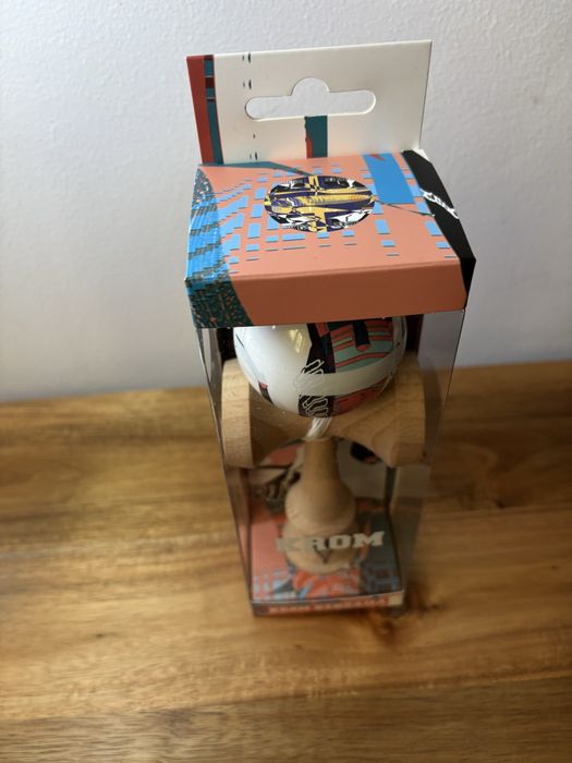 Kendama Krom NOIA 4, 5, 6