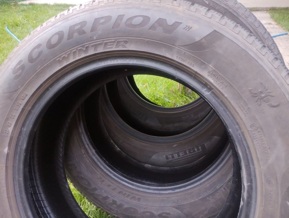 Гуми Pirelli 215 65 17r