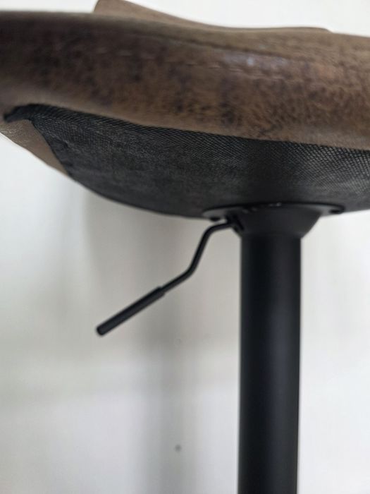 Бар стол / Стол тип щъркел