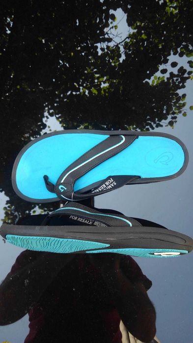 Slapi originali Olukai