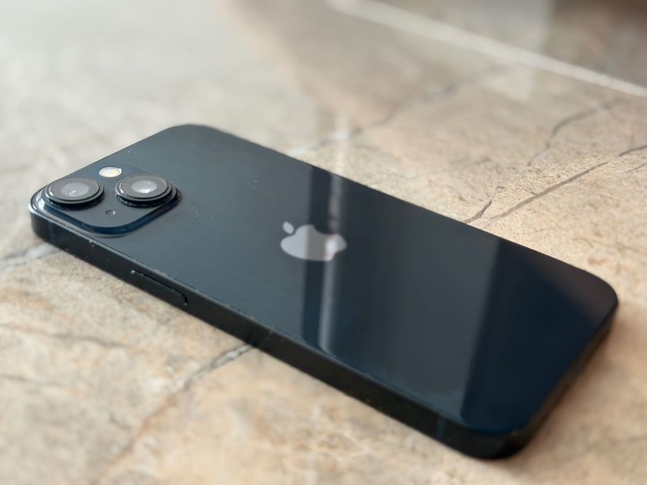 Телефон iPhone 14