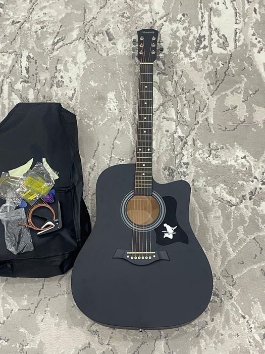 Гитара акустическая 6ти струнная