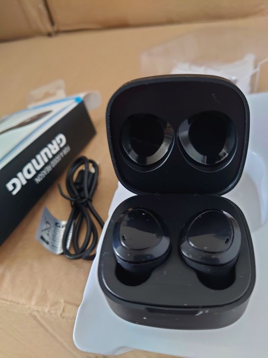 Bluetooth слушалки Grundig