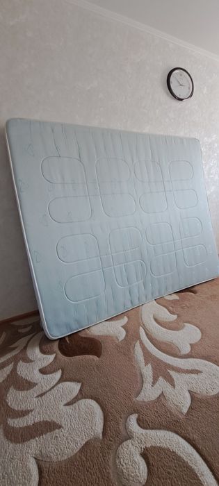 Матрас для двуспальной кровати