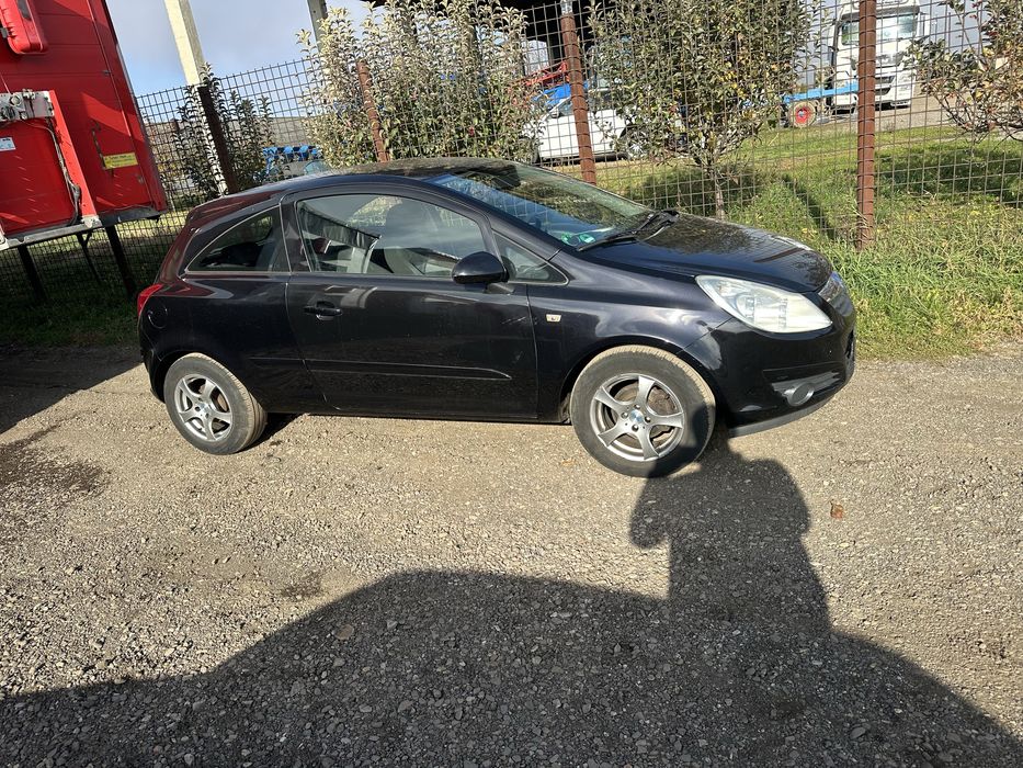 Vand opel corsa d . Din anul 2008