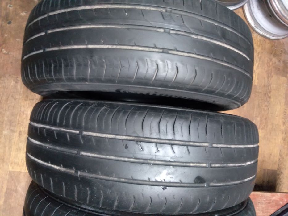 Продам комплект шин