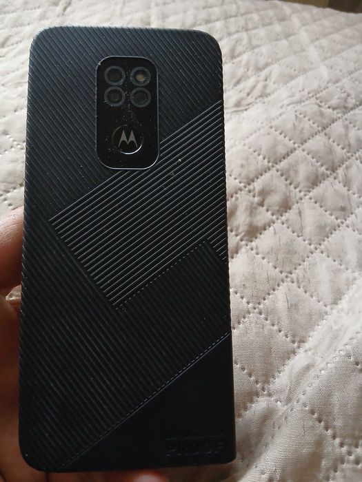 Моторола defy2021