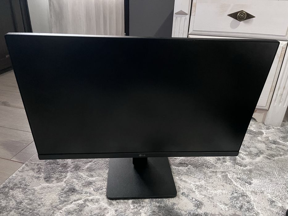 Vand monitor gaming lg nou