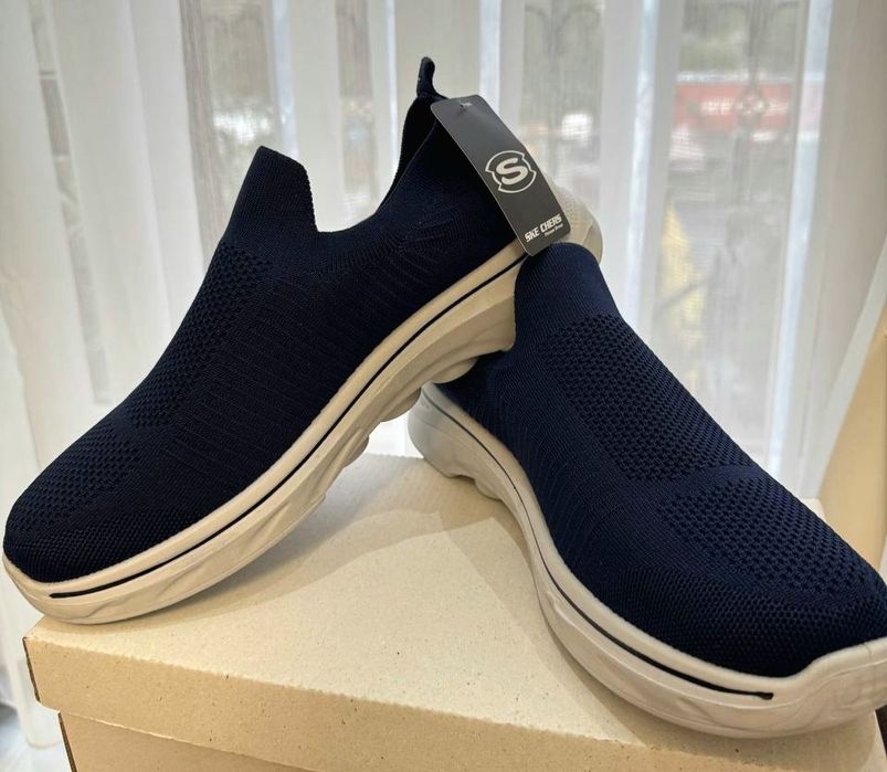 Продажа стильной летней мужской обуви Skechers  Великан размер 47