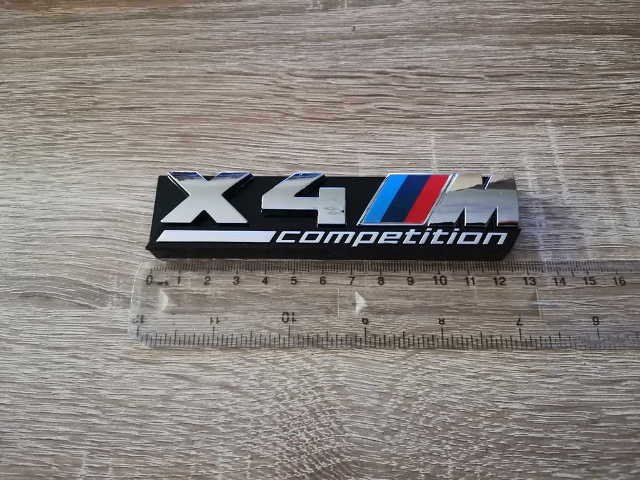 Предна решетка сребриста емблема BMW X4M Competition