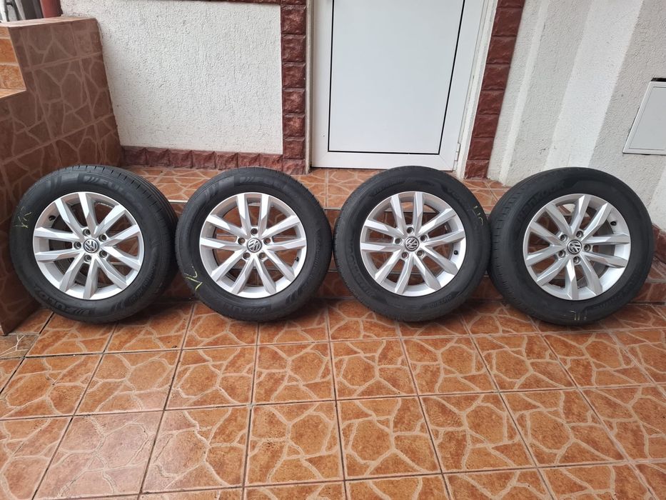 Set jante VW Passat B8 5x112 + anv. vara 215 60 R16, dot2023/2024, 7mm