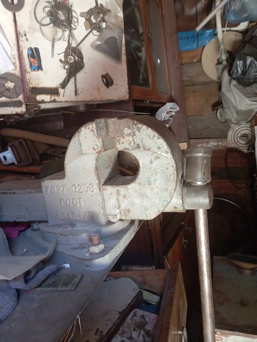 Продам  советские тисы