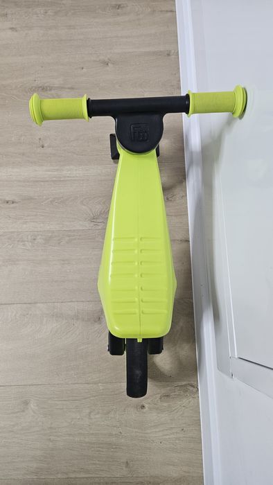 Tricicleta si bicicleta echilibru