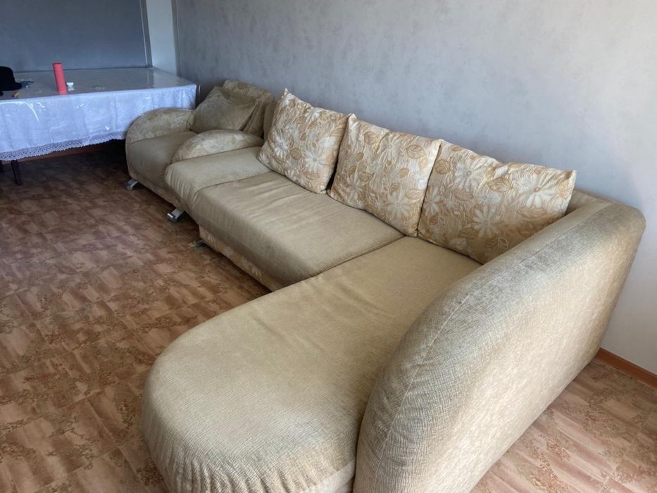 Продам Угловой диван с креслом