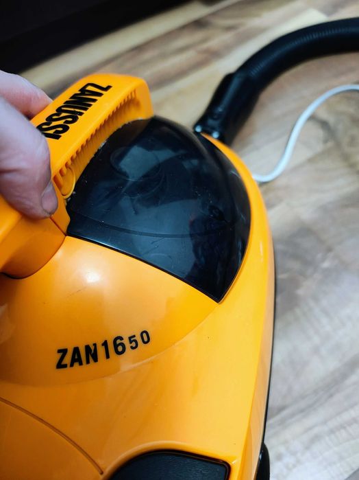 Zanussi 1500 w fara sac aspirator cu fir